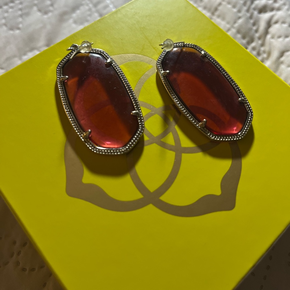Kendra Scott, Danielle size these are the big ones maroon color